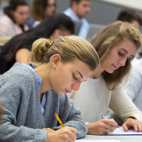 Les bourses et aides financières pour financer vos études à l'ICES